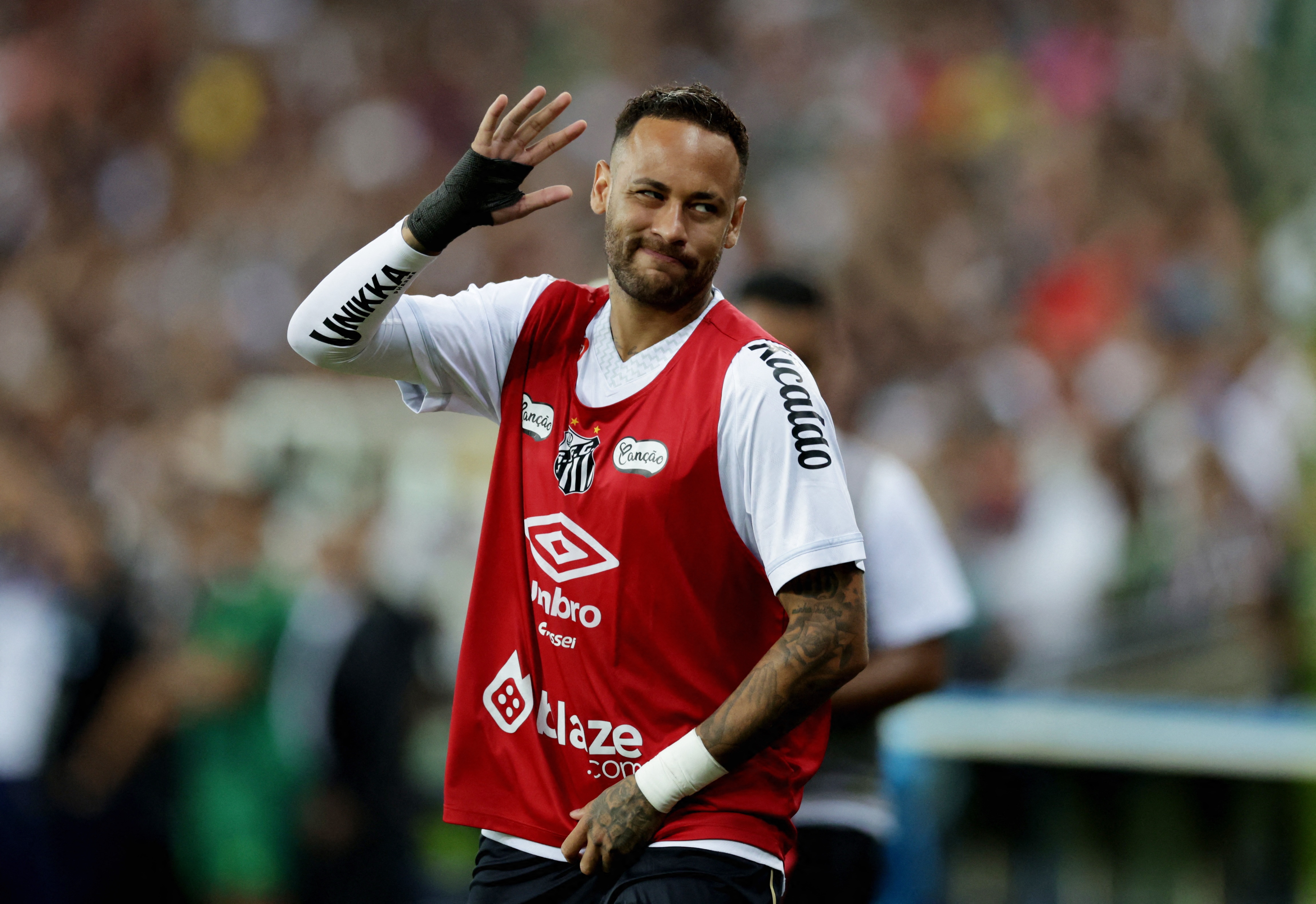 内马尔巴甲对阵弗拉门戈打进5球，仅少于对阵巴拉纳竞技