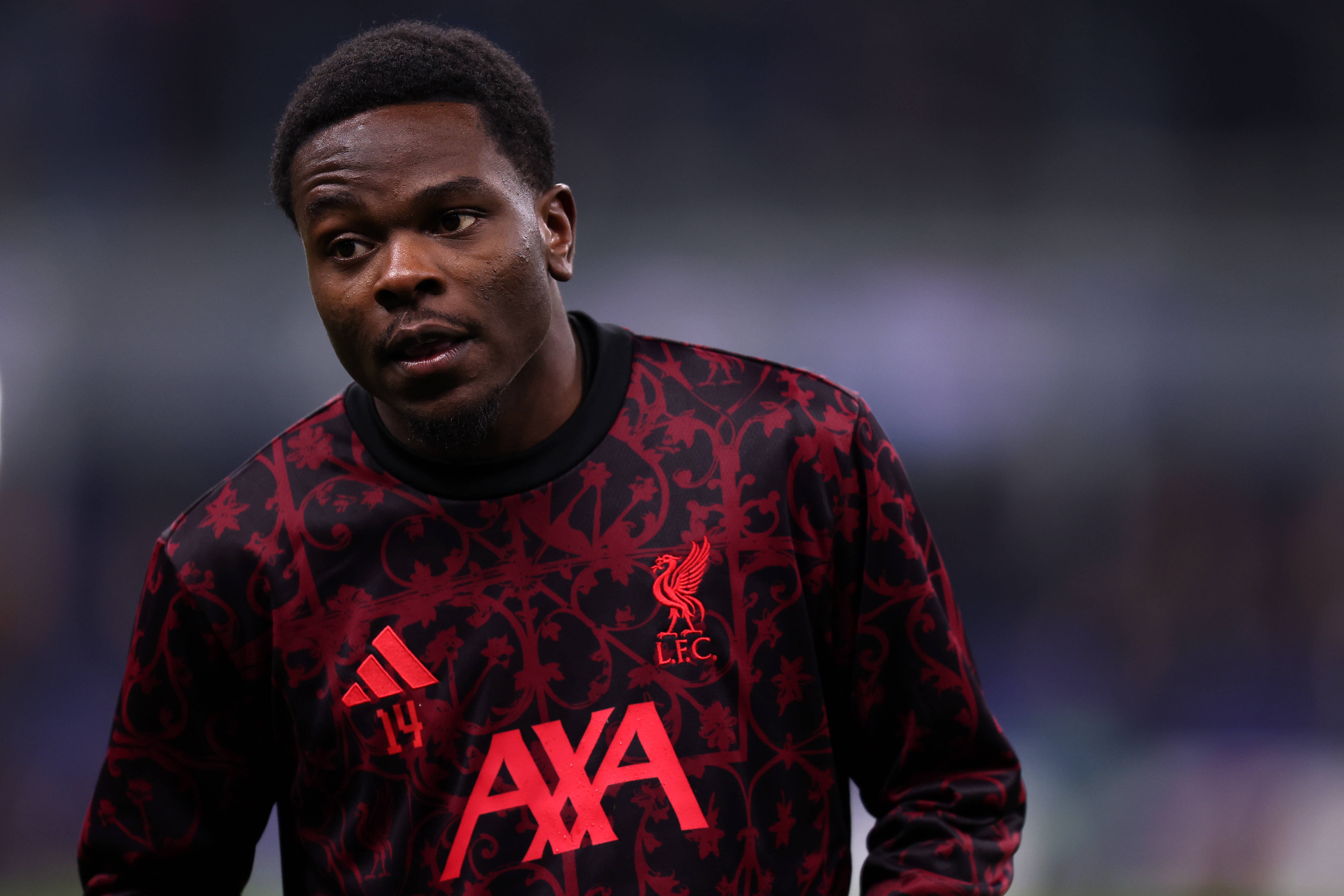 TA：利物浦年轻中卫拉基腿筋拉伤缺阵2个月，球队后防进一步吃紧